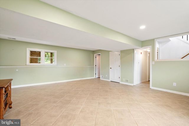 9 OLD POST LN, Hamilton Twp, NJ 08620