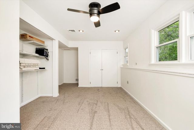 9 OLD POST LN, Hamilton Twp, NJ 08620