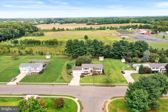 9 OLD POST LN, Hamilton Twp, NJ 08620