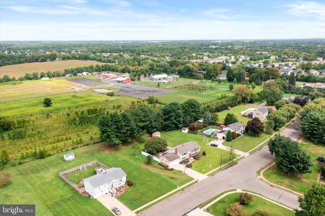 9 OLD POST LN, Hamilton Twp, NJ 08620