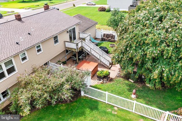 9 OLD POST LN, Hamilton Twp, NJ 08620