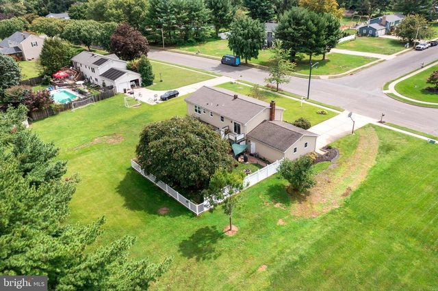 9 OLD POST LN, Hamilton Twp, NJ 08620