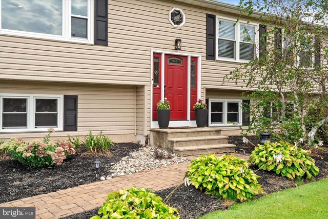 9 OLD POST LN, Hamilton Twp, NJ 08620