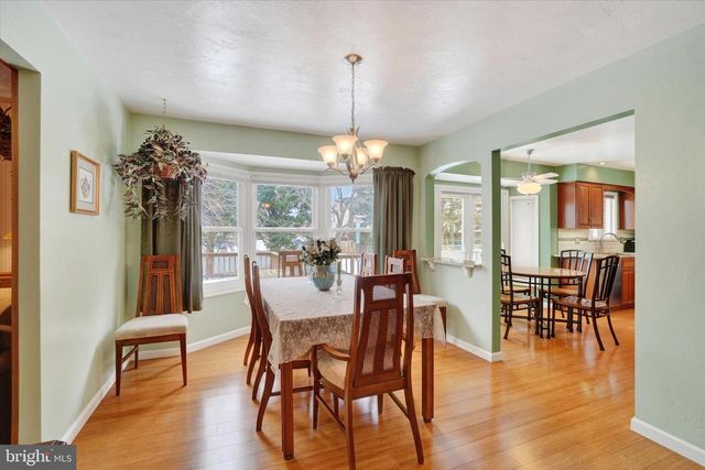 4158 ROBINHOOD DR, York, PA 17408