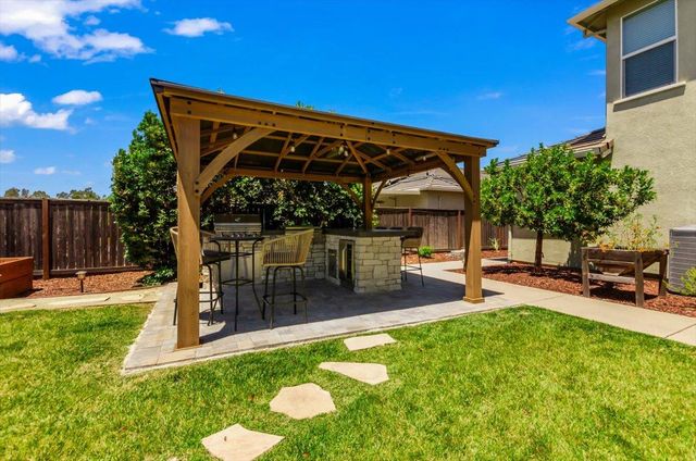 3605 Arden Villa Pl, Roseville, CA 95747