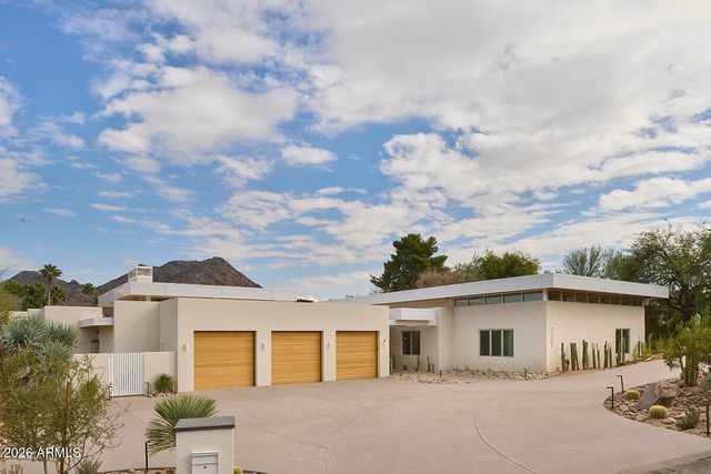 7201 N 47TH Street, Paradise Valley, AZ 85253