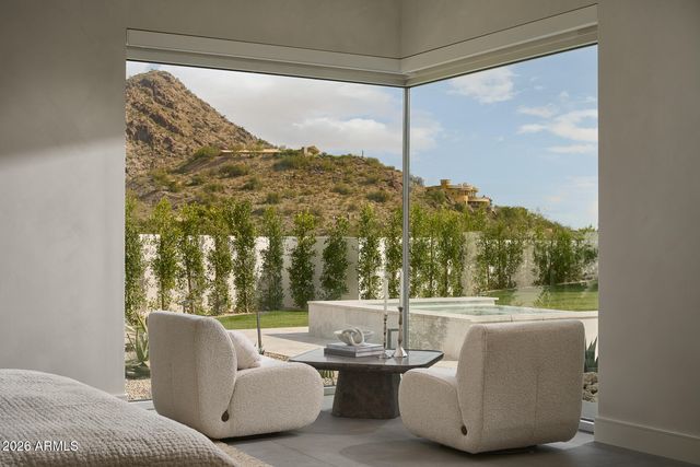 7201 N 47TH Street, Paradise Valley, AZ 85253