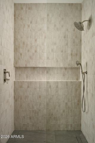 7201 N 47TH Street, Paradise Valley, AZ 85253