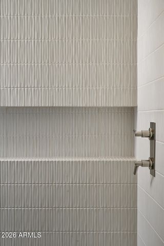 7201 N 47TH Street, Paradise Valley, AZ 85253