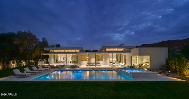 7201 N 47TH Street, Paradise Valley, AZ 85253