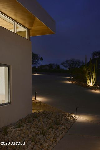 7201 N 47TH Street, Paradise Valley, AZ 85253