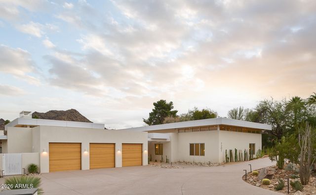 7201 N 47TH Street, Paradise Valley, AZ 85253