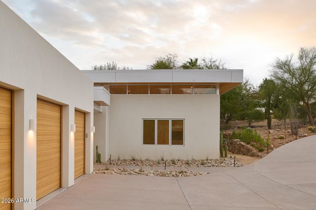 7201 N 47TH Street, Paradise Valley, AZ 85253