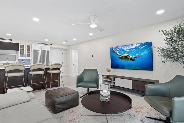 800 BENJAMIN FRANKLIN DRIVE 505, Sarasota, FL 34236