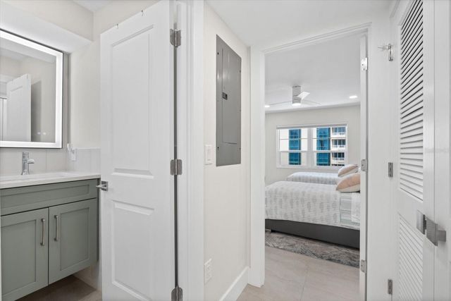 800 BENJAMIN FRANKLIN DRIVE 505, Sarasota, FL 34236