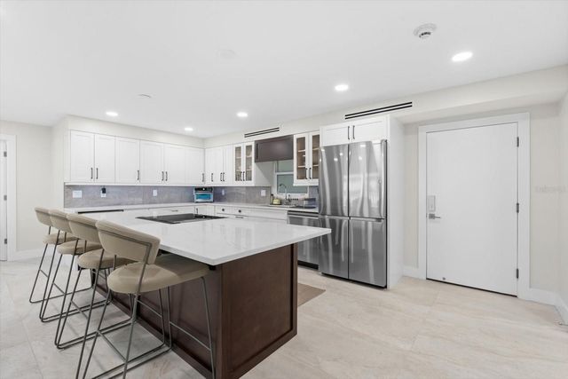 800 BENJAMIN FRANKLIN DRIVE 505, Sarasota, FL 34236