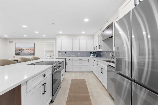 800 BENJAMIN FRANKLIN DRIVE 505, Sarasota, FL 34236