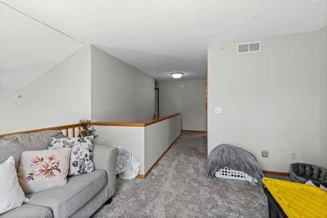 13627 Partridge Circle NW, Andover, MN 55304