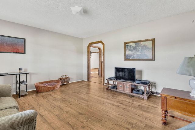 1071 Little Mountain Road, Wellford, SC 29385