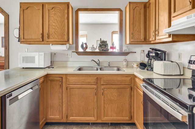 1071 Little Mountain Road, Wellford, SC 29385