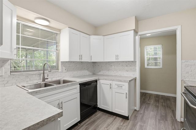 2326 NW 54TH BOULEVARD, Gainesville, FL 32653