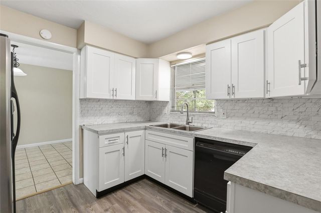 2326 NW 54TH BOULEVARD, Gainesville, FL 32653