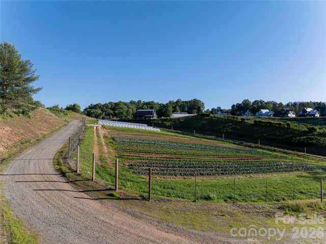 124 Lilikoi Lane 93, Asheville, NC 28804