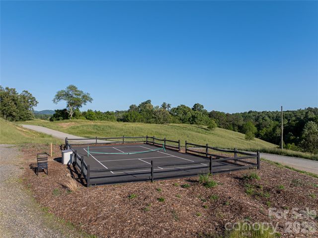 124 Lilikoi Lane 93, Asheville, NC 28804