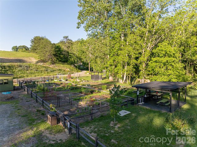 124 Lilikoi Lane 93, Asheville, NC 28804