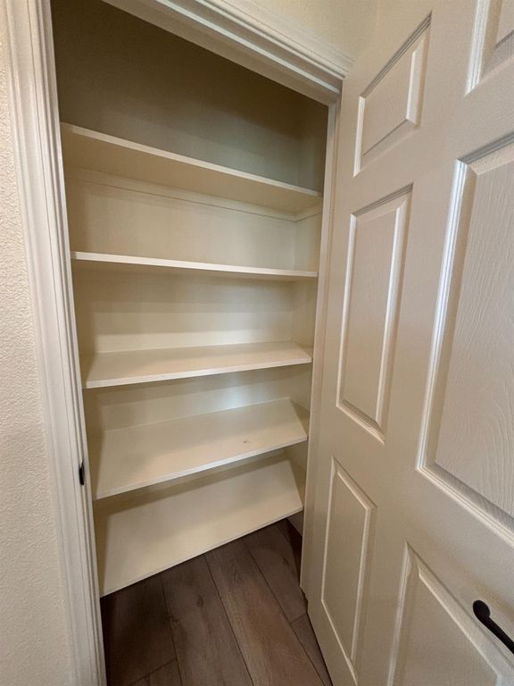 Image 35 of property listing at 2481 S Via Versilia Drive, Fresno, CA 93727