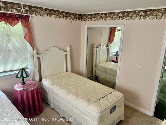 706 Riverside Drive, Bayville, NJ 08721