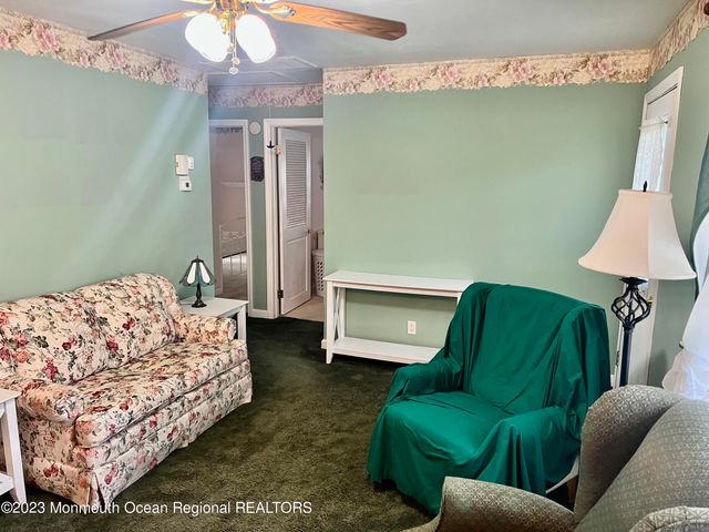 706 Riverside Drive, Bayville, NJ 08721