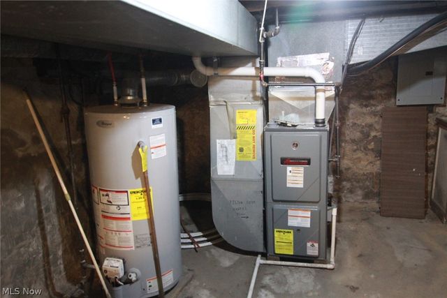 2432 Cadwallader Sonk Road, Cortland, OH 44410