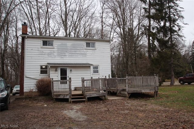 2432 Cadwallader Sonk Road, Cortland, OH 44410