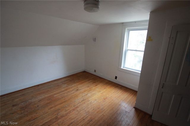 2432 Cadwallader Sonk Road, Cortland, OH 44410