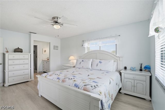 1205 SE 46th LN 201, Cape Coral, FL 33904