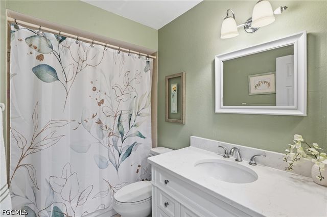 1205 SE 46th LN 201, Cape Coral, FL 33904