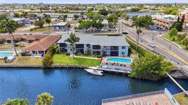 1205 SE 46th LN 201, Cape Coral, FL 33904