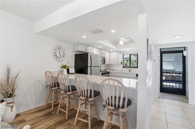 1205 SE 46th LN 201, Cape Coral, FL 33904