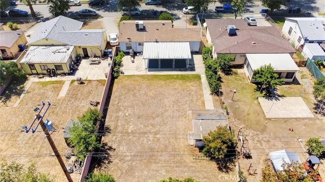 1556 W Virginia, San Bernardino, CA 92411