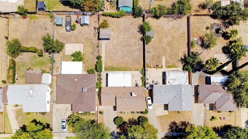 Image 13 of property listing at 1556 W Virginia, San Bernardino, CA 92411