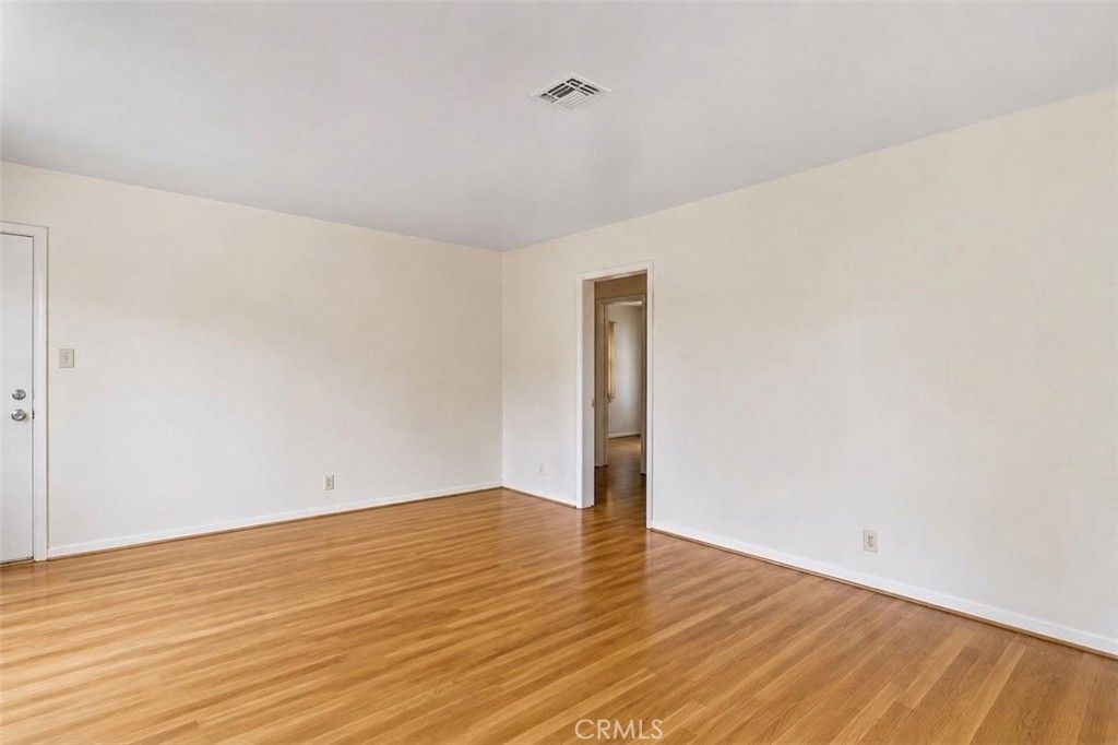 Image 7 of property listing at 1556 W Virginia, San Bernardino, CA 92411