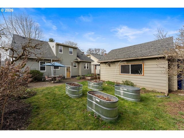 7204 N WASHBURNE Ave N, Portland, OR 97217