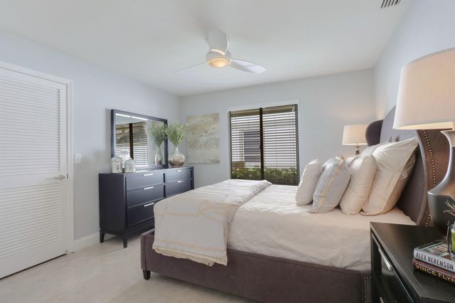 156 Thornton Drive, Palm Beach Gardens, FL 33418