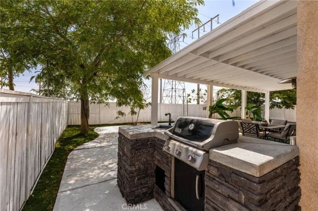13607 Mayflower Street, Victorville, CA 92392