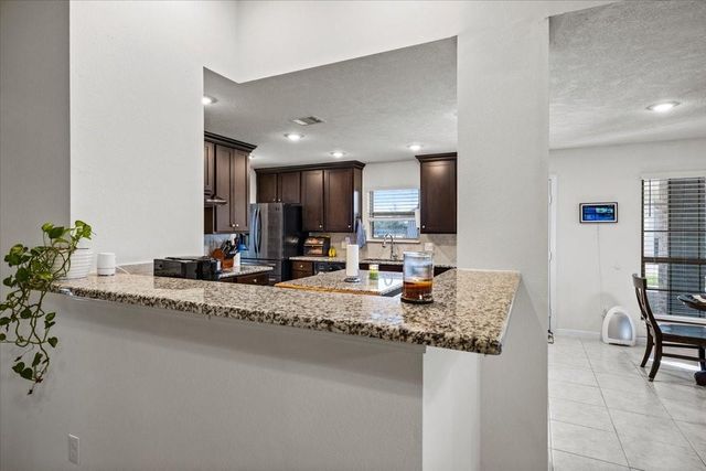 2910 Apache Street, League City, TX 77573