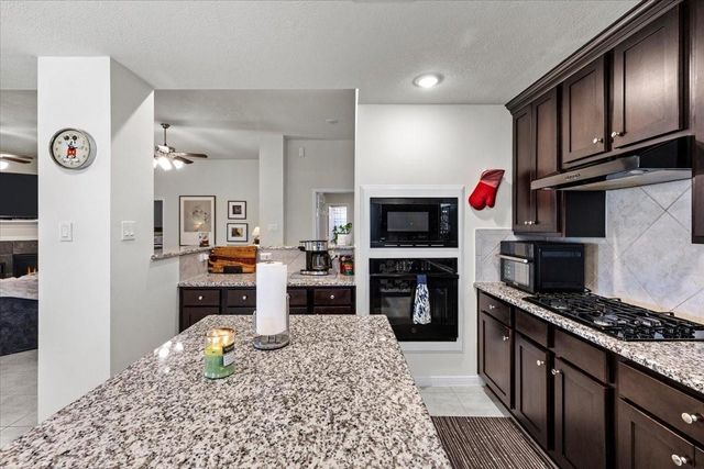 2910 Apache Street, League City, TX 77573