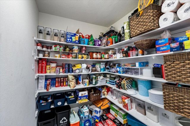 2910 Apache Street, League City, TX 77573