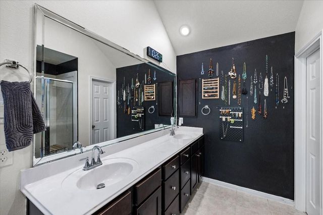 2910 Apache Street, League City, TX 77573