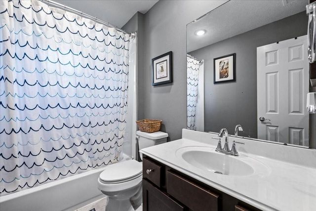 2910 Apache Street, League City, TX 77573